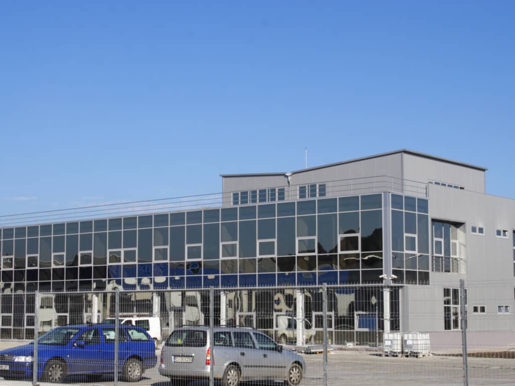 Arc Parc Industrialspatii de depozitare de inchiriat Dej sud vedere laterala