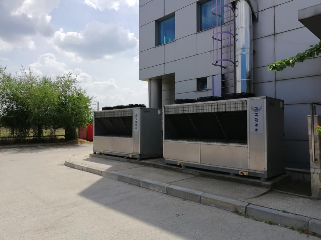 Hala DESPEC – Bucuresti spatii depozitare de inchiriat Bucuresti vest vedere laterala instalatie climatizare