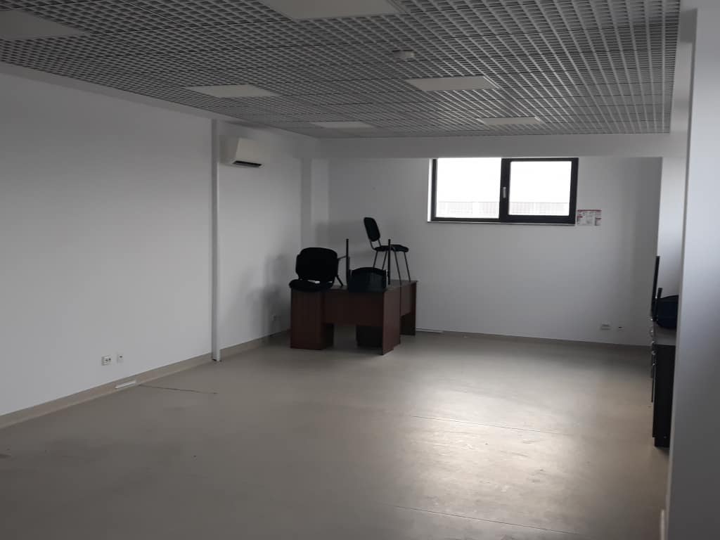 Aggresione Warehouse 2 inchiriere spatiu de depozitare Bucuresti vest vedere spatiu birouri