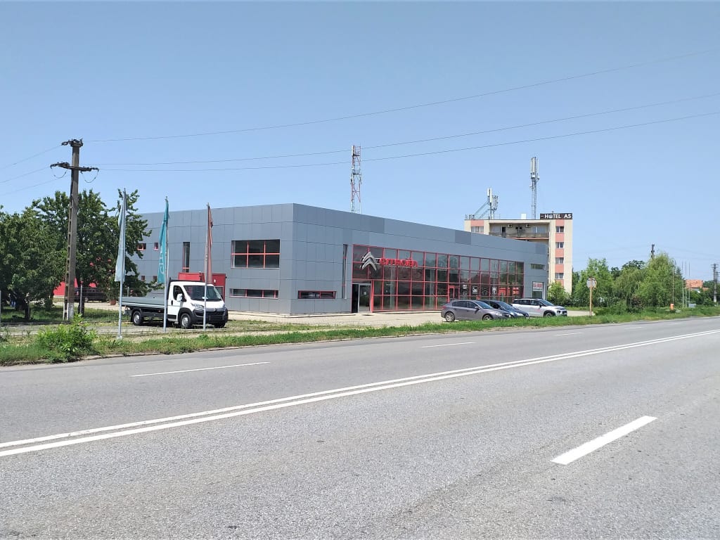 Showroom cu service de vanzare proprietati industriale Arad vedere laterala