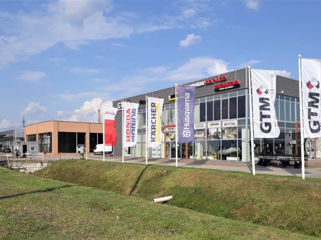 Showroom de inchiriat inchiriere proprietati industriale Timisoara sud vedere lateral stanga