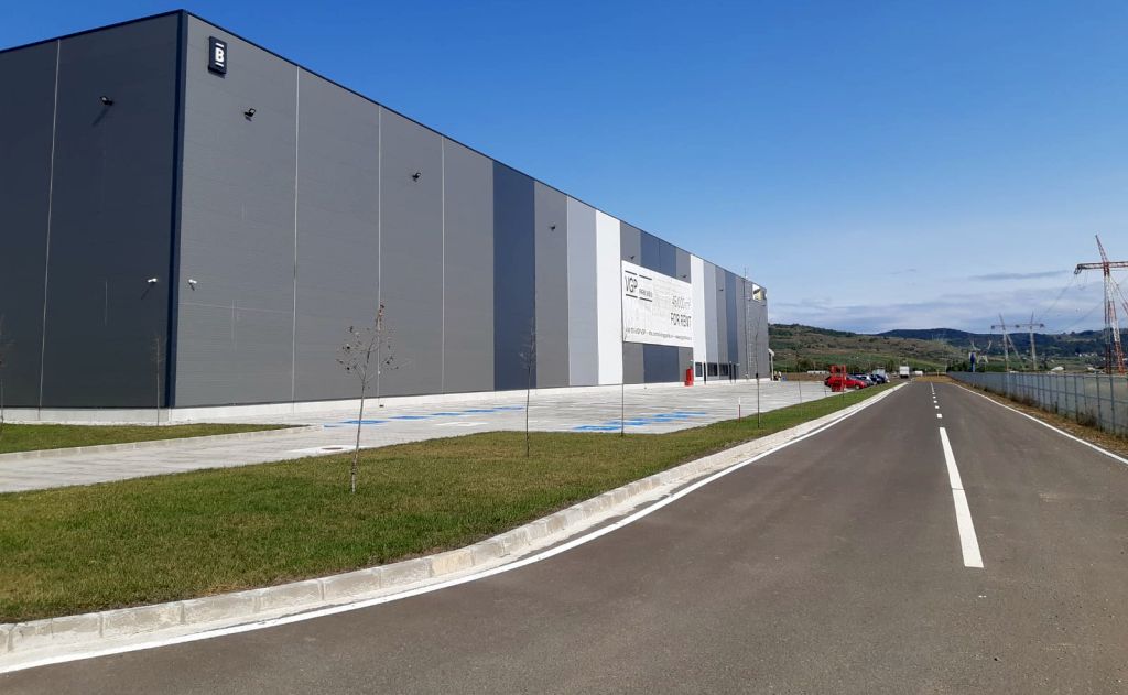 VGP Industrial Park Sibiu  inchirieri spatii depozitare Sibiu vedere fatada laterala dreapta