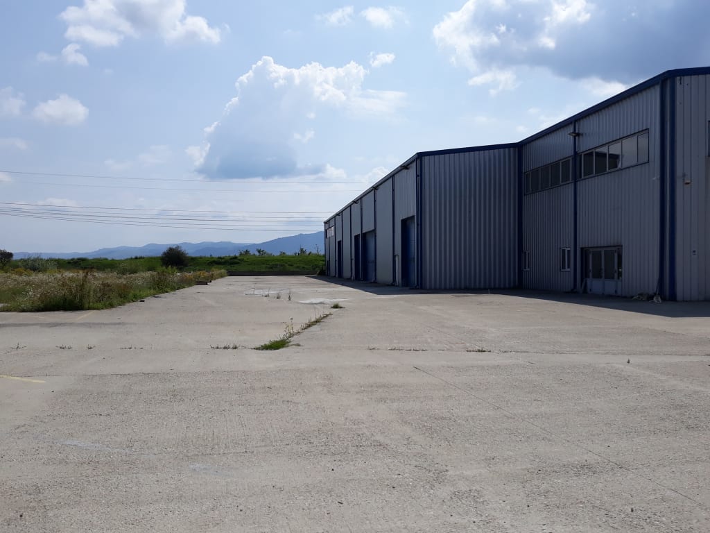 Hala industriala Brasov inchirieri spatii depozitare sau productiee Brasov  sud vedere lateral dreapta